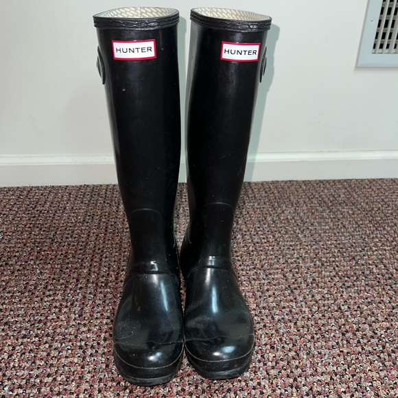 Hunter Rain Boots - Picture 2 of 9